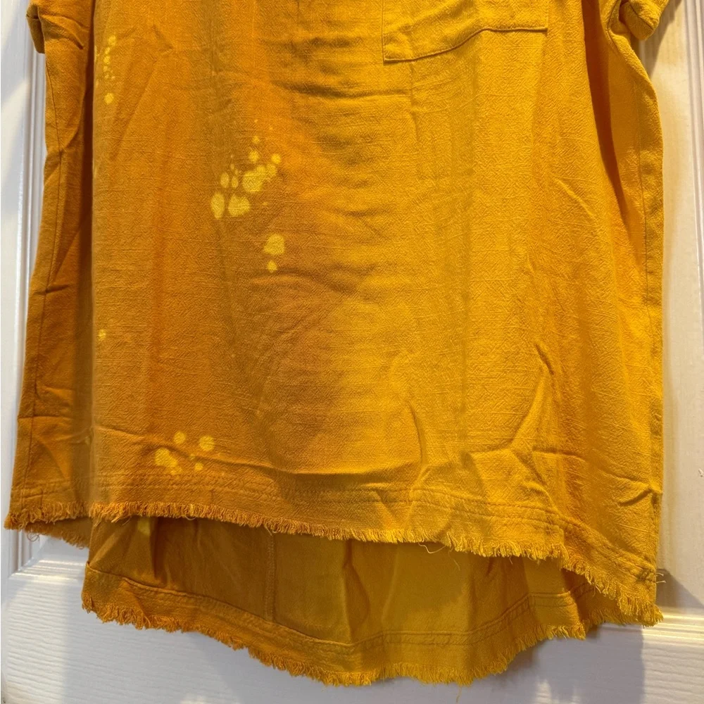 NWT Umgee Ombre Yellow/Orange Frayed Bottom T Shirt Women’s Size S - Picture 3 of 4